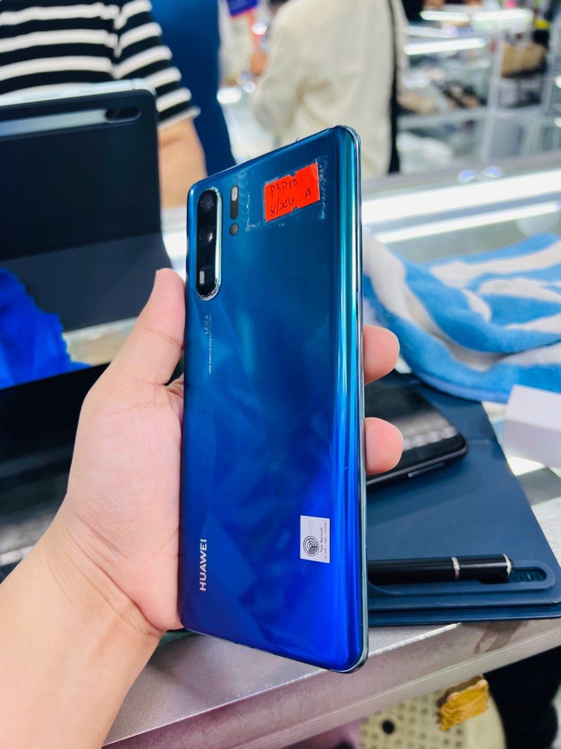 Huawei P30 Pro 256gb Global FU (Category: Huawei) located in San Juan City. Submitted by javedsgadgetshop (Listing ID 1302015581, Image 2). Description: OPEN FOR INSTALLMENT VIA CREDIT CARD/GGIVES & SWAP/TRADE-IN! WE BUY AND SELL ( ANYKINDS OF UNIT BINIBILI PO NAMIN)! PTPA : Padelete po f bawal Read ❗️Onhand ‼️ Huawei P30 Pro •256gb •NTC Variant •Good batt health •Factory Unlock •95% Smoothness •No hidden issue | No Repaired •100% Authentic | Not