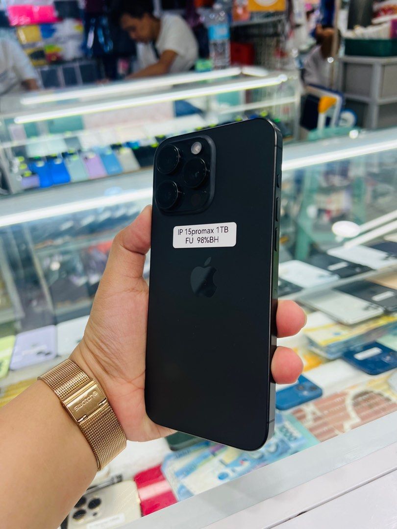 Iphone 15 Pro Max 1TB 98% batt Fu 95% makinis (Category: iPhone 15 Series) located in San Juan City. Submitted by javedsgadgetshop (Listing ID 1302024185, Image 2). Description: OPEN FOR INSTALLMENT VIA CREDIT CARD/GGIVES & SWAP/TRADE-IN! WE BUY AND SELL ( ANYKINDS OF UNIT BINIBILI PO NAMIN)! PTPA : Padelete po f bawal Read ❗️Onhand ‼️ Iphone 15promax •1TB •NTC Variant •98% batt health •Factory Unlock •95% Smoothness •No hidden issue | No Repaire