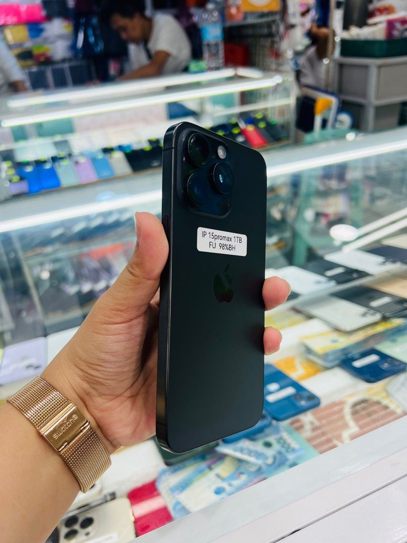 Iphone 15 Pro Max 1TB 98% batt Fu 95% makinis (Category: iPhone 15 Series) located in San Juan City. Submitted by javedsgadgetshop (Listing ID 1302024185, Image 3). Description: OPEN FOR INSTALLMENT VIA CREDIT CARD/GGIVES & SWAP/TRADE-IN! WE BUY AND SELL ( ANYKINDS OF UNIT BINIBILI PO NAMIN)! PTPA : Padelete po f bawal Read ❗️Onhand ‼️ Iphone 15promax •1TB •NTC Variant •98% batt health •Factory Unlock •95% Smoothness •No hidden issue | No Repaire