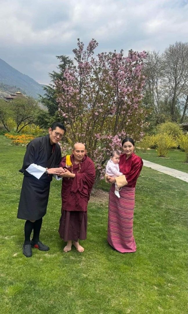 Kruba Boonchum Wat Phrathat Don leung Roop Meun 2560+, Hobbies & Toys ...