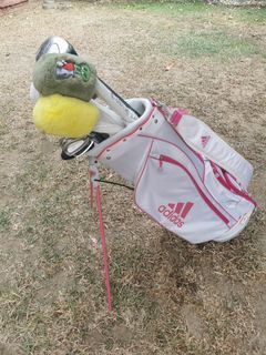Ladies Mizuno Intage Golf Club Set with Stand Bag