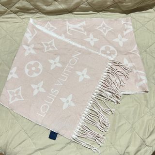 LV scarf (authentic)
