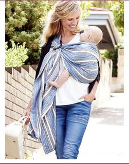 Mamaway ring sling carrier