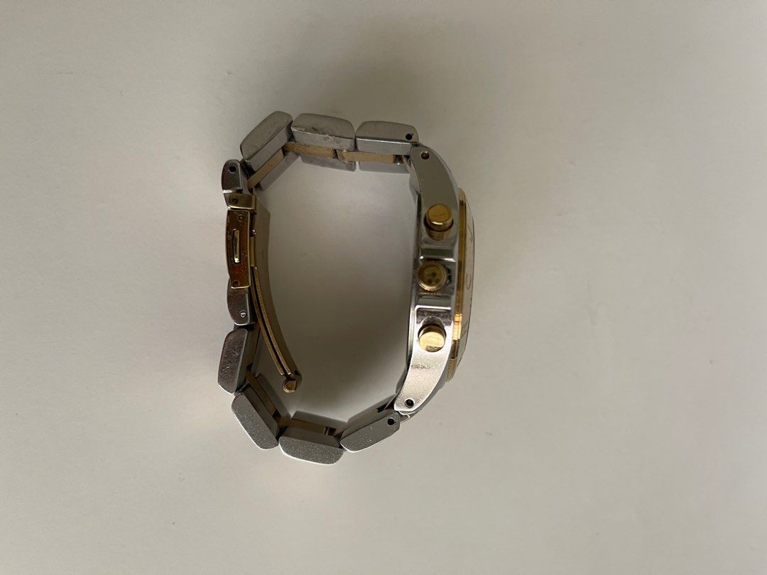 Marc Jacobs two tone watch (Category: Women's Watches) located in Paranaque City. Submitted by inmycloset08 (Listing ID 1301931311, Image 2). Description: Authentic with box Needs battery change With scratches when you look closely but still looks nice in person via lalamove pick up only .
