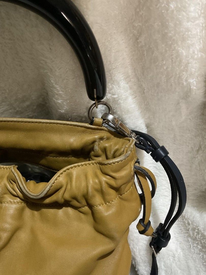 Marni limited edition bag (Category: Luxury Bags & Wallets) located in Caloocan City. Submitted by siftedthriftedph (Listing ID 1301883572, Image 2). Description: Authentic Marni bag Runway collection Rare piece Foldable bottom, original sling Bawal sa maselan.
