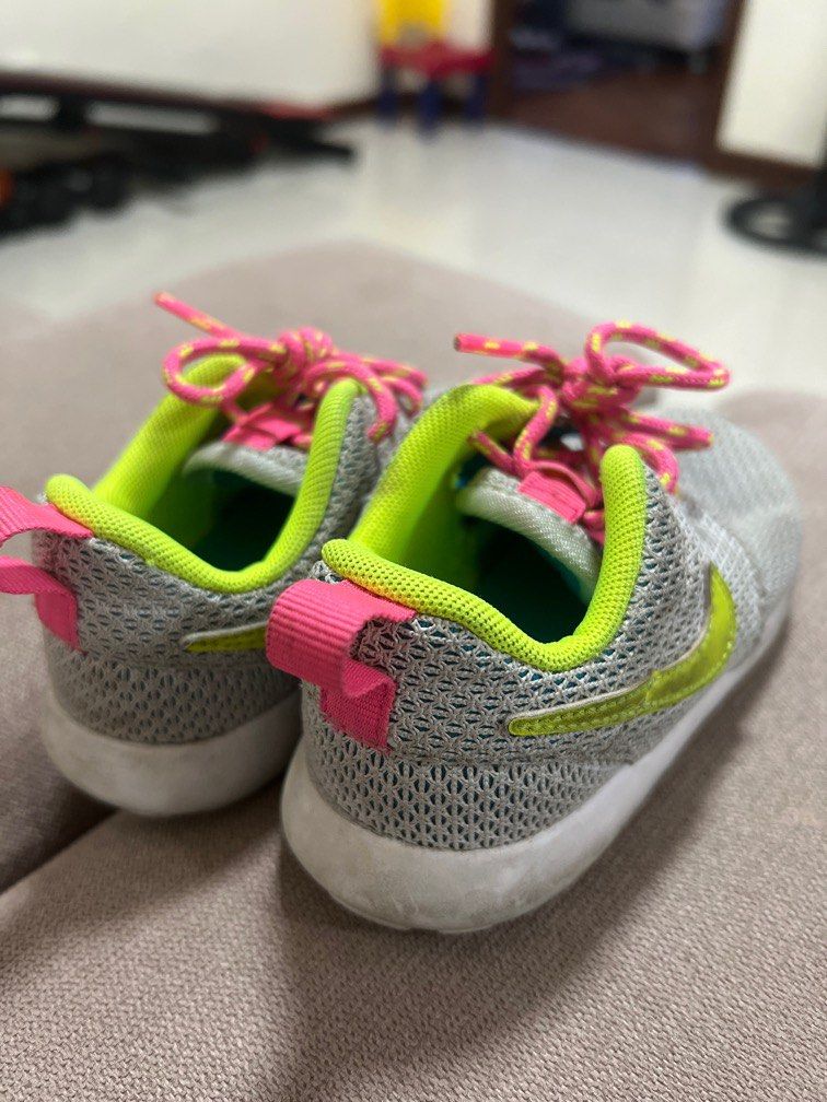 Nike Roshe Kids Sneakers Shoes Babies Kids Babies Kids Fashion on Carousell