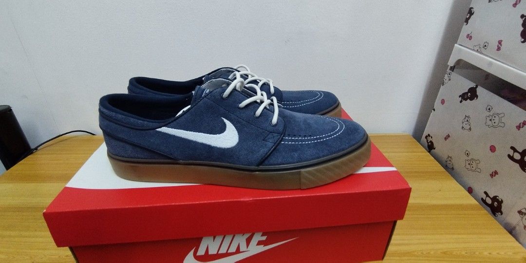 Nike janoski size 9 hotsell