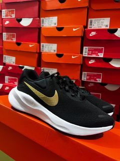 Nike Womens Revolution 7 Running Shoes- Black White