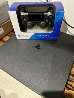 Play Station 4 PS4 with games