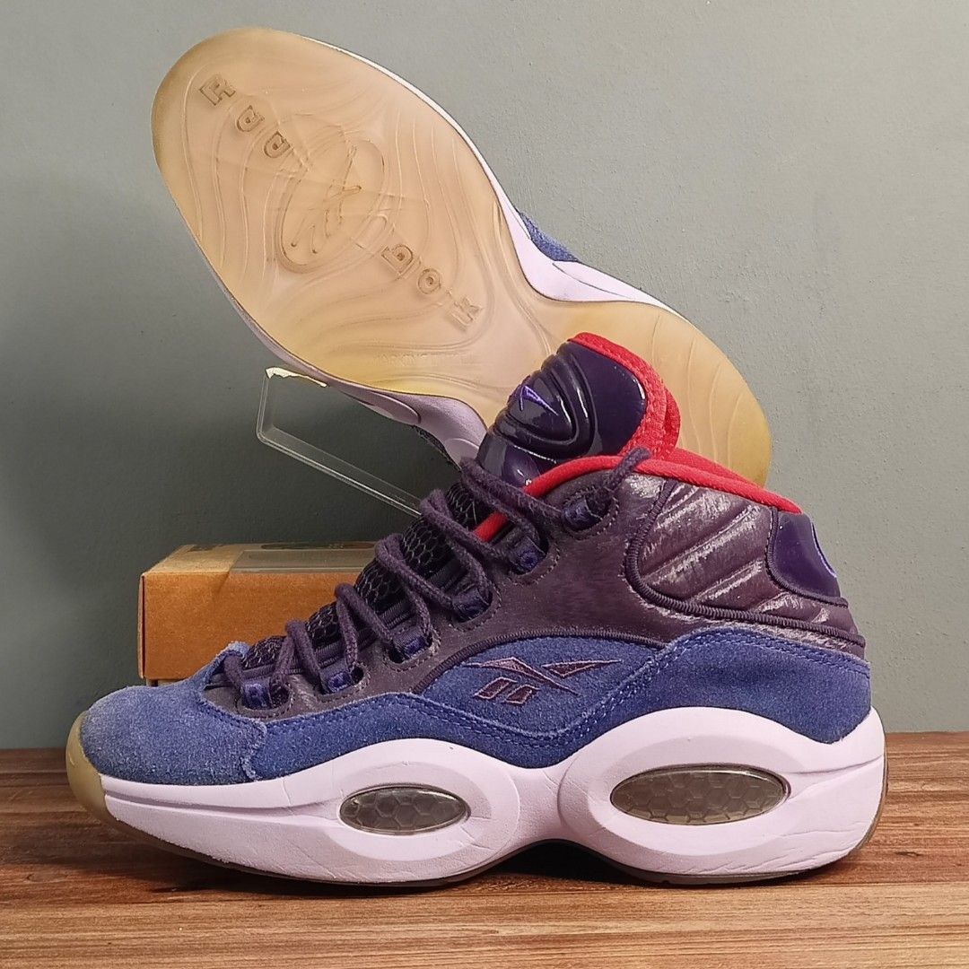 REEBOK QUESTION MID GHOST OF CHRISTMAS FUTURE Fesyen Pria Sepatu Sneakers di Carousell