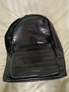 （分類：）位於 。 由 querido1220 提交（商品編號 1301966055，圖片 1）。簡介： 。