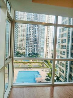 RUSH SALE - 2BR W/PARKING IN TIME SQUARE WEST BGC