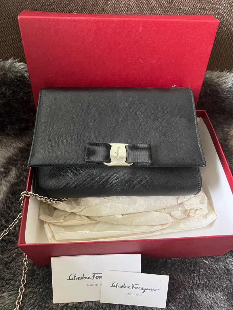 Salvatore ferragamo nero pebble calf cheap