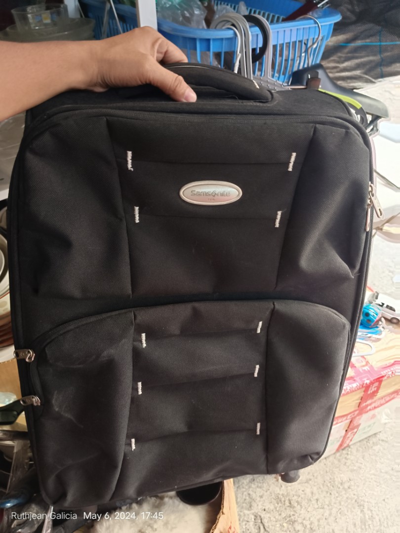 Samsonite luggage, Everything Else, Others on Carousell