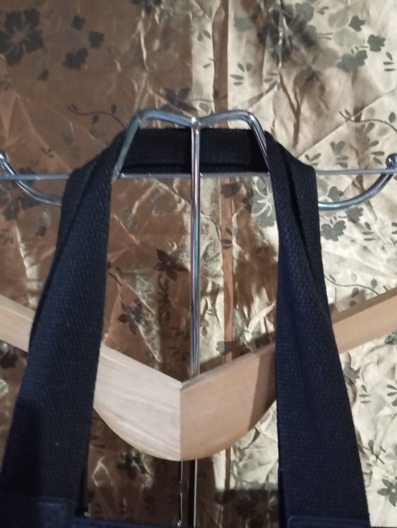 SUPER SALE!!! Samsonite Red Two Way Bag (Category: Announcements) located in Iligan City. Submitted by ileganteph (Listing ID 1301922658, Image 3). Description: In good condition Normal signs of use with etikita and code.