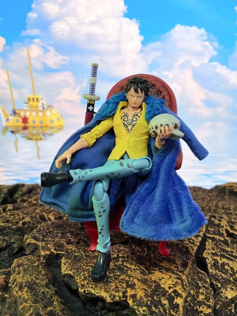 SH Figuarts One Piece Trafalgar Law Coat Accessories, Hobbies