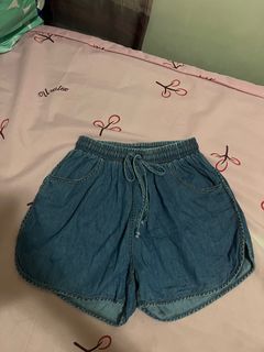 (Category: ) located in . Submitted by _dianaaaa (Listing ID 1302027104, Image 1). Description: .