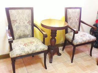 Solid Wood Wooden Living Room Sala Coffee Table and Chairs Set Antique Upholstery Floral Vintage Design
