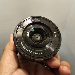 Sony 16-50mm f/3.5 to 5.6 Kitlens (E-mount)