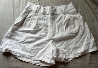 Stradivarius White Linen Shorts