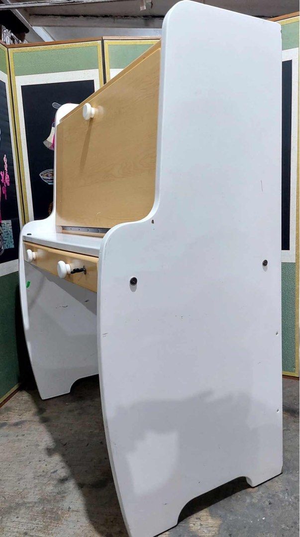 Study table Japan surplus (Category: Tables & Sets) located in Manila. Submitted by Hezcki (Listing ID 1301895327, Image 2). Description: .