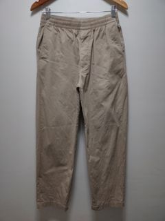 Uniqlo Cotton Relaxed Ankle Pants (Khaki)