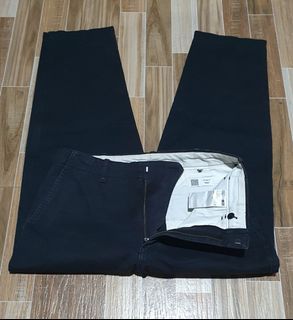 Uniqlo U Wide Fit Tapered Ankle Chino