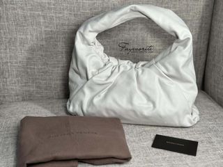 USED ONCE Bottega Veneta The Shoulder Pouch Bag