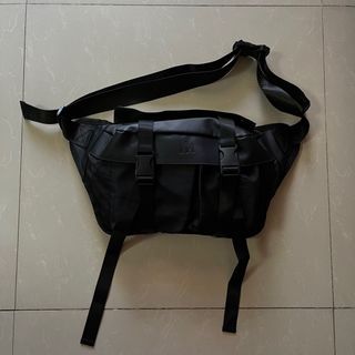 Waist/Chest Bag