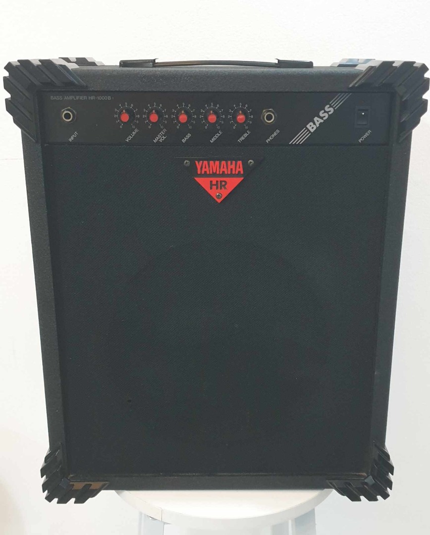 Yamaha HR1000B Bass Amplifier, Hobbies & Toys, Music & Media, Musical ...