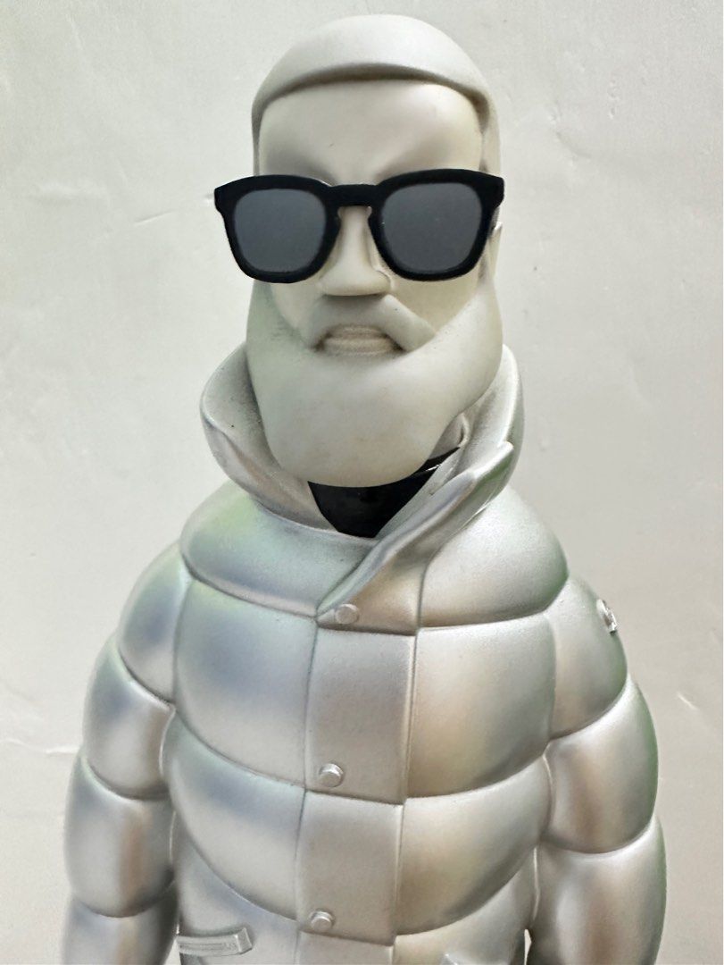 20寸Mr. Moncler figure 公仔1個網上抽選品十分難得, 興趣及遊戲 20寸Mr. Moncler figure 公仔1個網上抽選品十分難得, 興趣及遊戲