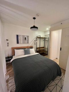 2 Bedroom Loft Paseo Parkview Suites For Sale Condo in Salcedo Village Makati