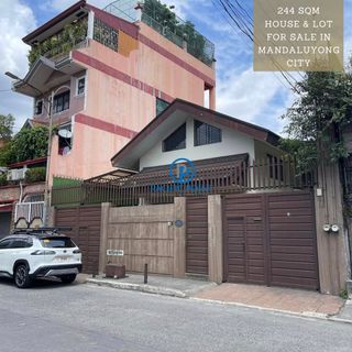 2 House and Lot for Sale in Mandaluyong City