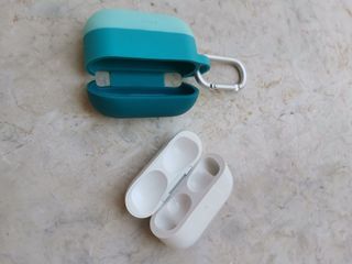 Air pods pro charging case