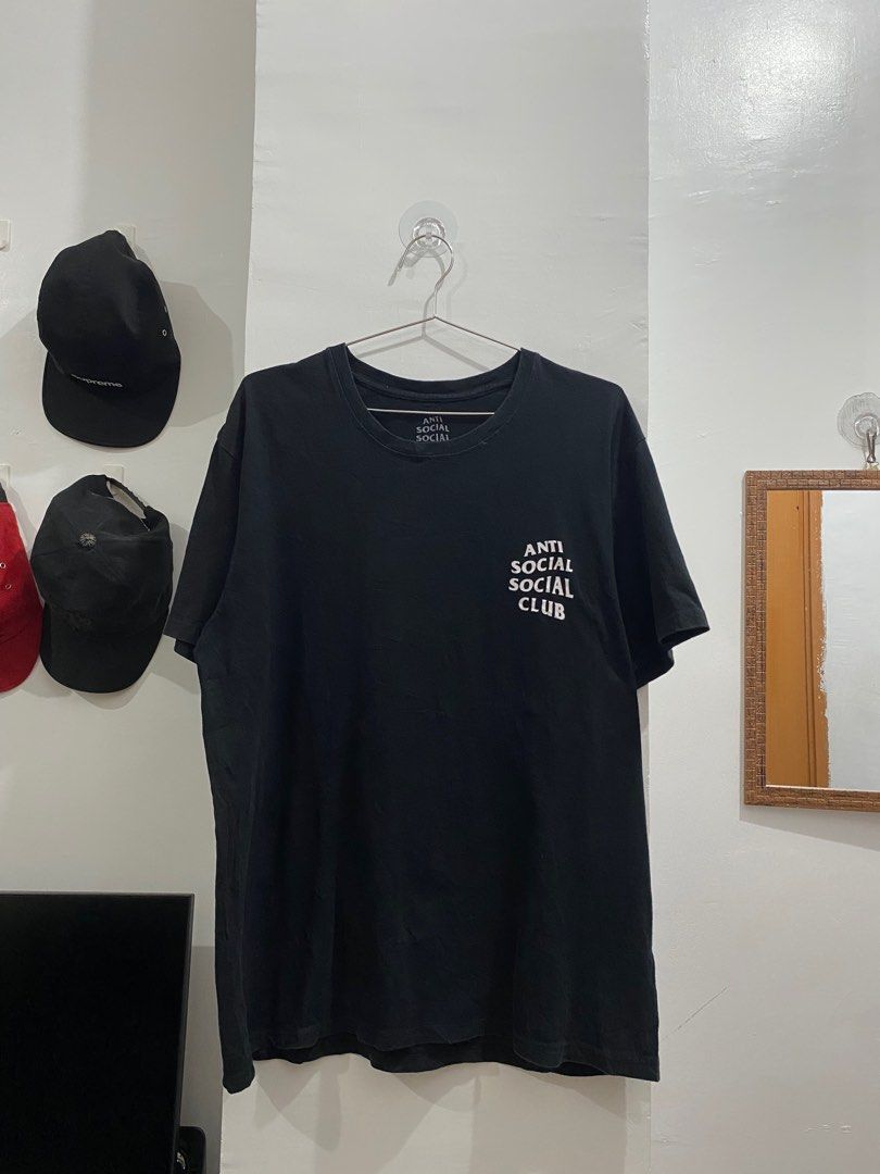 ANTI SOCIAL SOCIAL CLUB SAKURA TEE (Category: Tshirts & Polo Shirts ) located in Naga. Submitted by sislovesme (Listing ID 1302155651, Image 1). Description: •9/10 CONDITION •NO MAJOR FLAWS •NEEDLAUNDRY •SIZE L ON TAG •WIDTH 21 INCHES •LENGHT 29 INCHES.