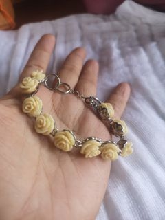 (Category: ) located in . Submitted by clovergold888 (Listing ID 1302202227, Image 1). Description: .