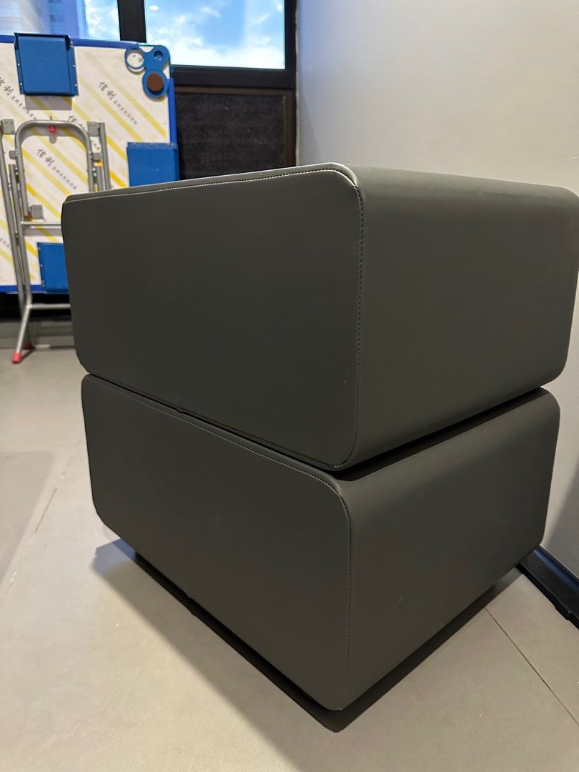 Bed side table (Category: Shelves, Cabinets & Racks) located in Singapore. Submitted by mole (Listing ID 1302175283, Image 3). Description: .