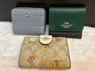 COACH WALLET AND CARD HOLDERS