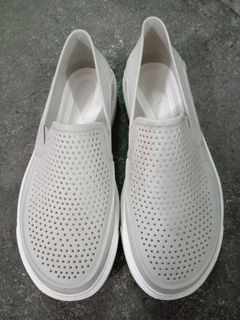 Crocs Slip on shoes