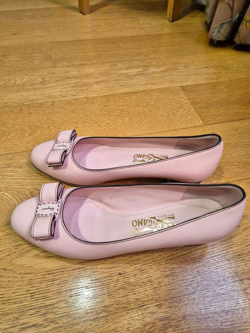 Ferragamo baby pink shoes with 3.5 cm 9.5D NEW