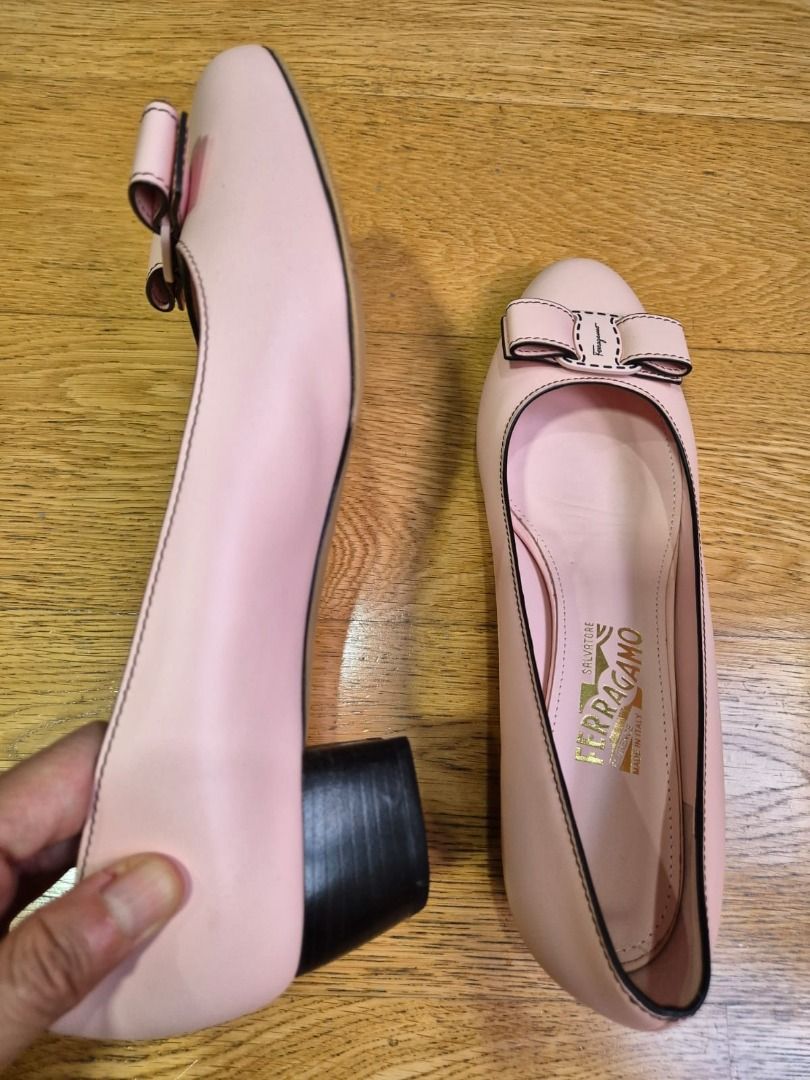 Ferragamo baby shoes shop