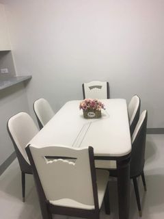 For Rent: 1BR w/ maids rm in Uptown Parksuites Tower 2, BGC for 70K/mo!