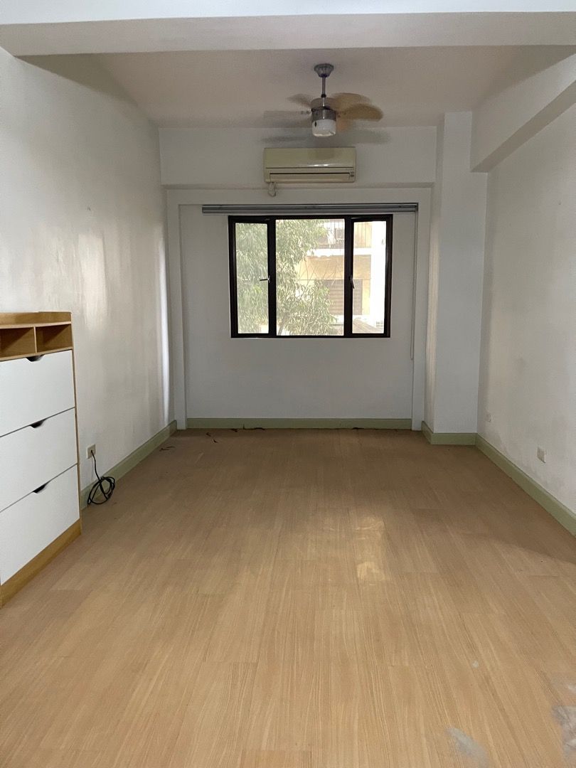 For Sale: GOOD BUY! 1 Bedroom Unit in Forbeswood Heights Tower 5, Rizal ...