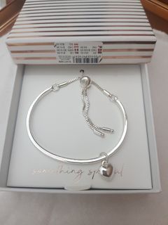 FREE DELIVERY w/i MMla》FROM ABROAD: Silver Adjustable Bracelet with Heart Pendant or Charm with toggle - A405 Bracelets Bangle Bangles
