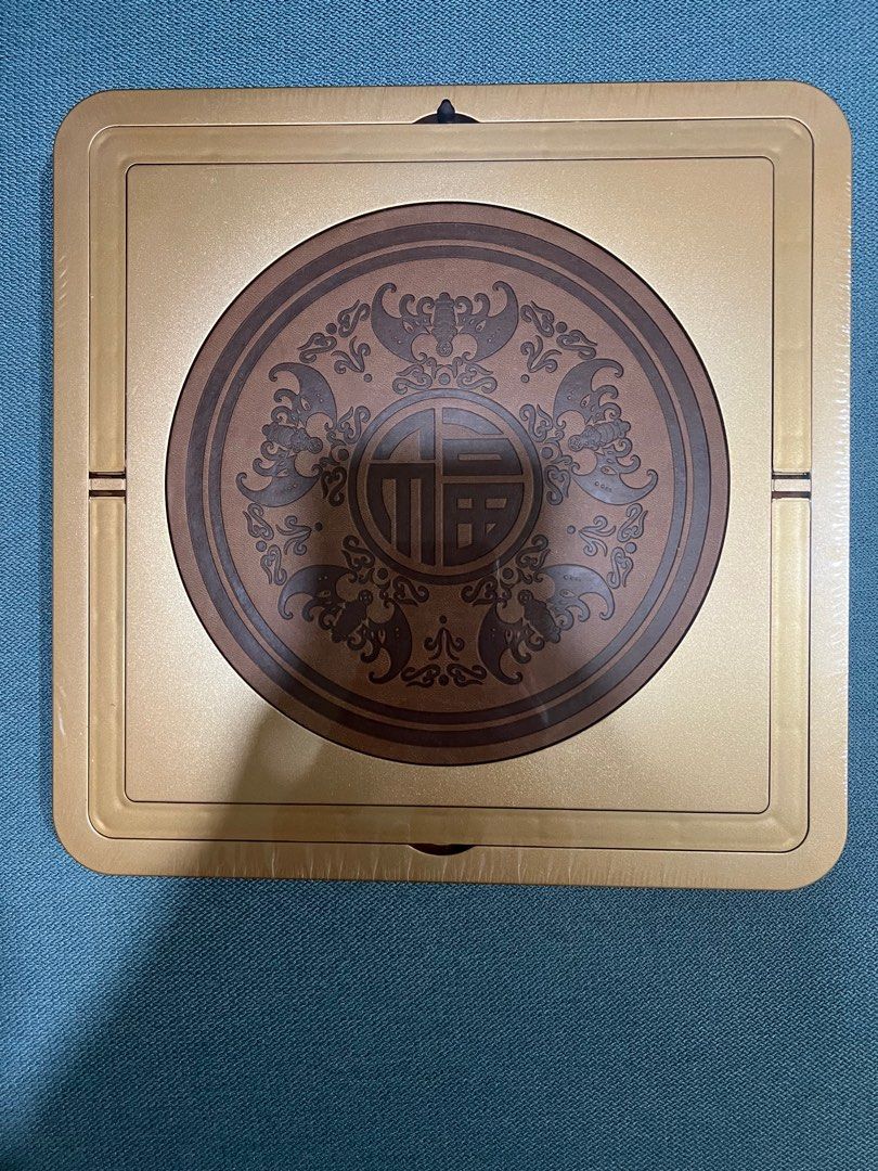 Goldplated Horse stand frame from Goldheart, Hobbies & Toys