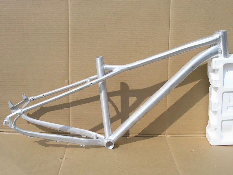 Size 15 mtb frame outlet