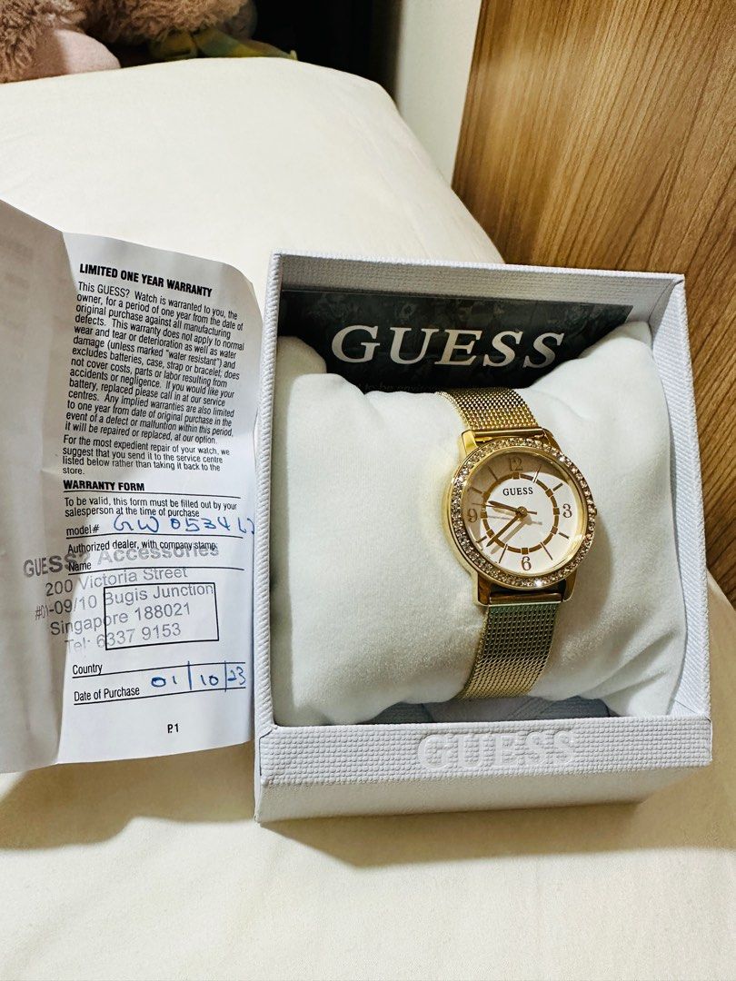 Guess Melody Dames Horloge Gold Tone Mesh Women s Watch GW0534L2 Women s Fashion Watches Accessories Watches on Carousell