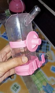 Hanging bottle pet water dispenser