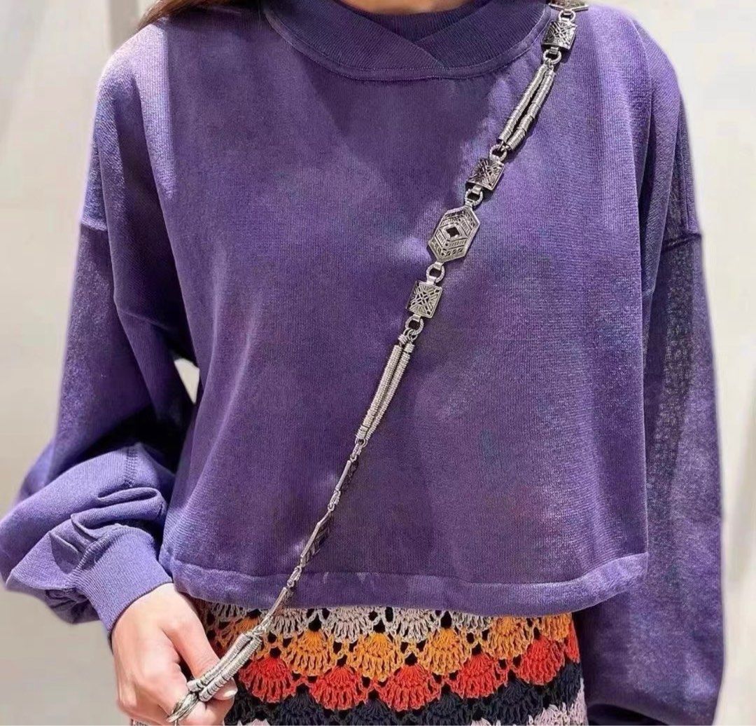 Initial （分類：T-shirt）位於 Hong Kong。 由 lingg852 提交（商品編號 1302191493，圖片 4）。簡介： 全新仲有吊牌 背心250 薄長袖350 1set500 Size02，S/M身型都可以著到。