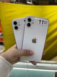 iPhone 11 256GB Factory Unlock No Issue Secondhand